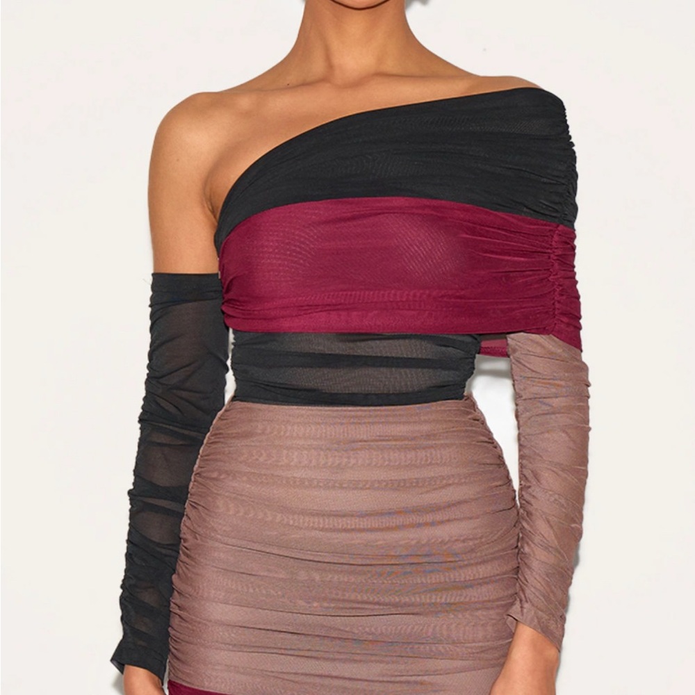 Chic Off-Shoulder Colorblock Dress